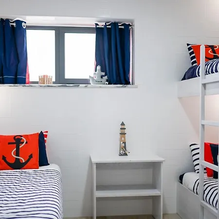 Ferrel Surf House Couette-café *