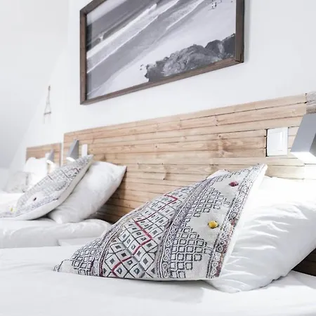 Ferrel Surf House Couette-café