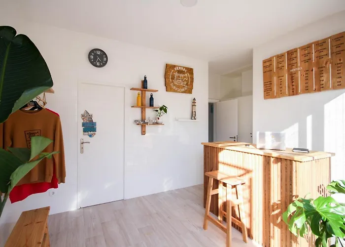 Bed & Breakfast Ferrel Surf House Baleal