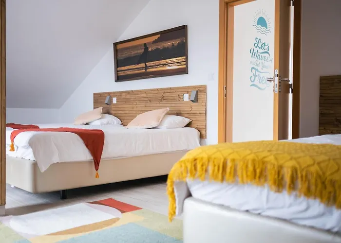 Ferrel Surf House Bed & Breakfast Baleal