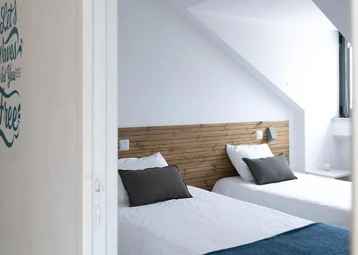 Bed & Breakfast Ferrel Surf House *