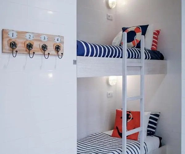 Bed & Breakfast Ferrel Surf House